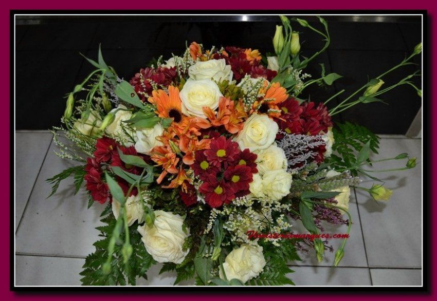 RAMO EN TONOS NARANJAS Y GRANATES