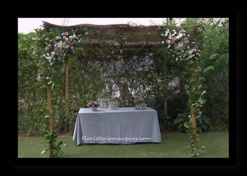 Decoración de pérgola para boda civil