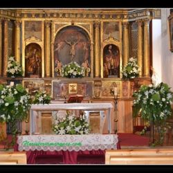 ARREGLO PARA IGLESIA CON HORTENSIAS VERDES